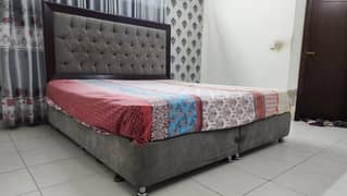 Queen size bed