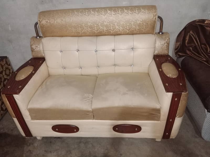 5 seater sofa . . . . . 0313.4123635 3