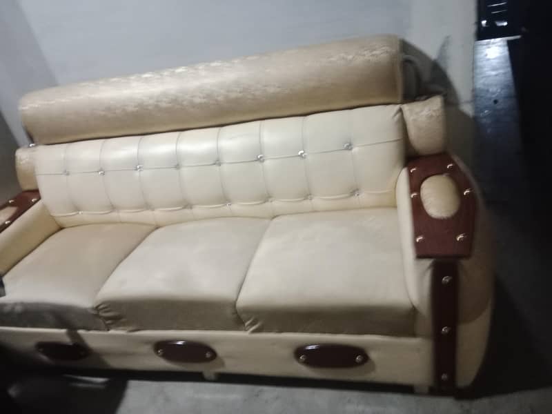 5 seater sofa . . . . . 0313.4123635 4