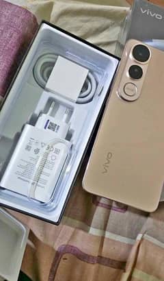 vivo v50lite  12/256 with full box wtsp=03306597742