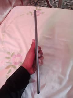I pad 9 generation 64 wifi condition good only I pad sat charger ha
