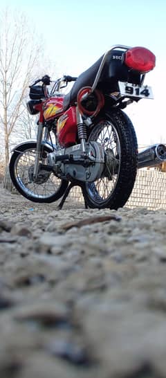 Honda 125. .  Model 2021. .  Reg ICT. .
