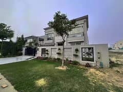 1 Kanal Out Standing Top Quality At A Prime Hot Location Near To Park And Mosque For Sale Very Reasonable Price