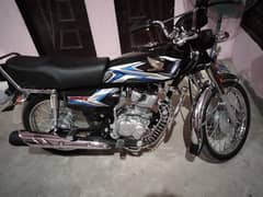 new Honda CG 125 10/10 only 1&half month used