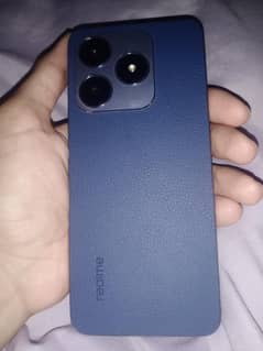 realme