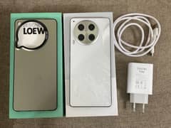 Tecno Camon 30 12/256 Complete Box