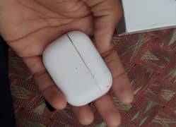 URgENt SaLE Earpods pro