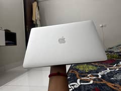 MacBook Pro 13-inch (2017, Core i5, 8GB RAM, 256GB SSD, macOS Ventura)