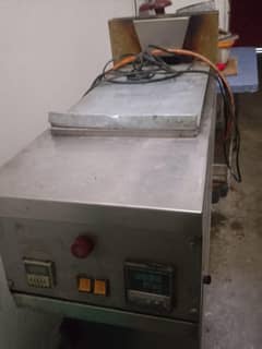 Fast Food Counter With Fryer