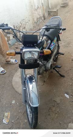 Honda CD 70 2024