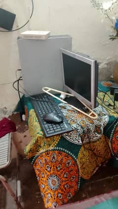 yah computer bahut achcha hai  core 2 duo ha 2 gb ram ha