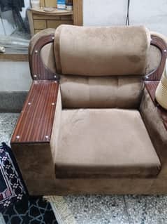 blkul new hai just 2 months use