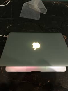 MacBook
