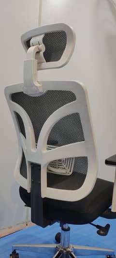imported Ergonomic chair (urgent sale)