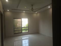 1KANAL NEWLY UPPER PORTION WITH SEPARATE GATE IN SUI GASS SOCIETY