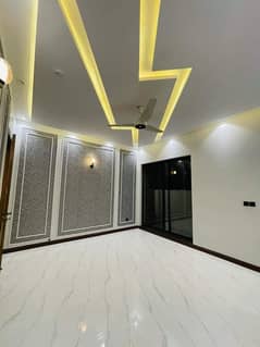 5 Marla Lower Portion Available For Rent