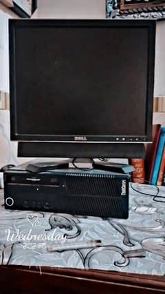 Lenovo ThinkCentre M58 SFF with dell origional monitor 9/10 condition