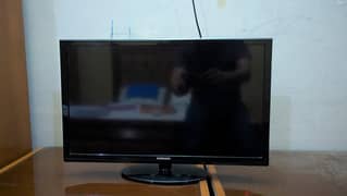 Samsung led 23 inch black colour