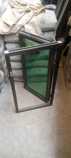 almunoum windows ha 3 by 1.8 feet ok condition ha