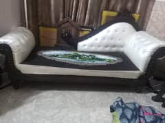 dewan for sale good condition