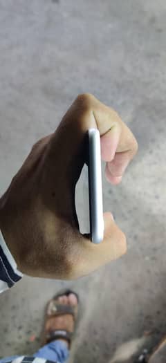 iphone SE 2020 Water Pak 100%  Sim Glitch Ha 64GB