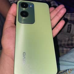 Vivo y 18 6 +6 and 128 gb new brand hai warranty available is 3 to 4 m