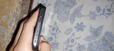 3/32 bhai urgent hai bohat acha phone hai ok conditions hai