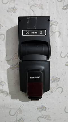 Neewer Flashgun Tt560 speed light  URGENT SELL