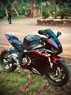 BMW 400cc bilkul brand new hai