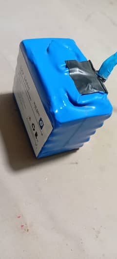 12V
