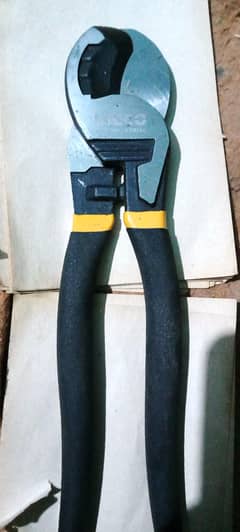 Screwdriver Cable Cutter Ingco