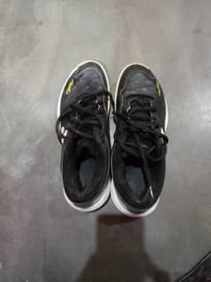 Yonex