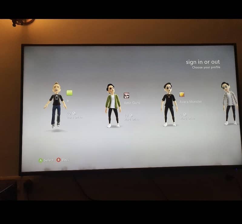 ORIGNAL XBOX 360 with controller and CD 8