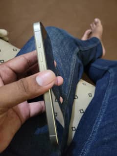 I phone 15pro 256Gb with box n cable