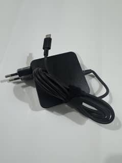 C-Type Power Adaptor (65W)