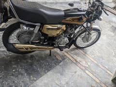 Honda 125 special addition black  golden