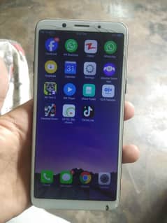 Oppo F5 for sale in 7500 pta approved garanteed 100%