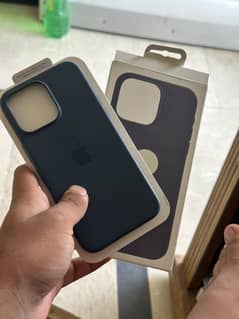 15 Pro max cover