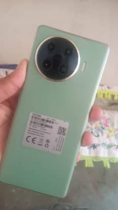 Tecno spark 20 pro plus