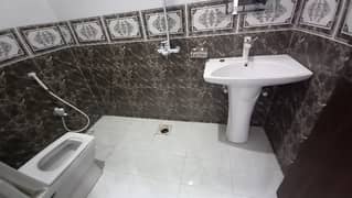 7.5 marla upper portion for rent