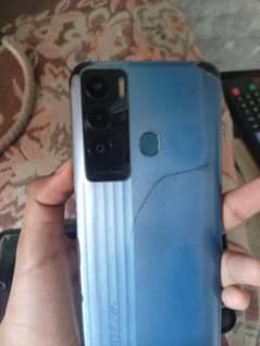 tecno pova neo 4/64 power or volume button nhi ha penal thora break ha