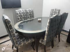 Dinning table for sale
