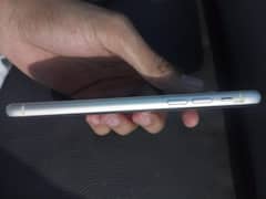IPHONE XR factory unlocked Non PTA 64gb