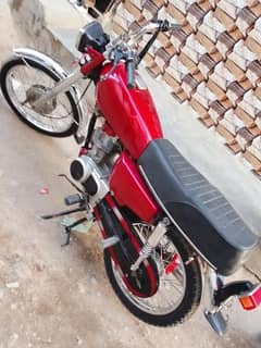bike bilkul okey ha koi Kam NH ha