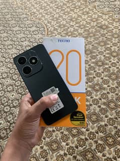 Tecno spark 20