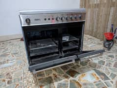 Cooking Range with 5 Burners & Oven