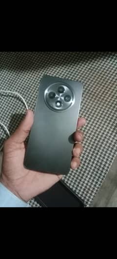 OPPO Reno 12f