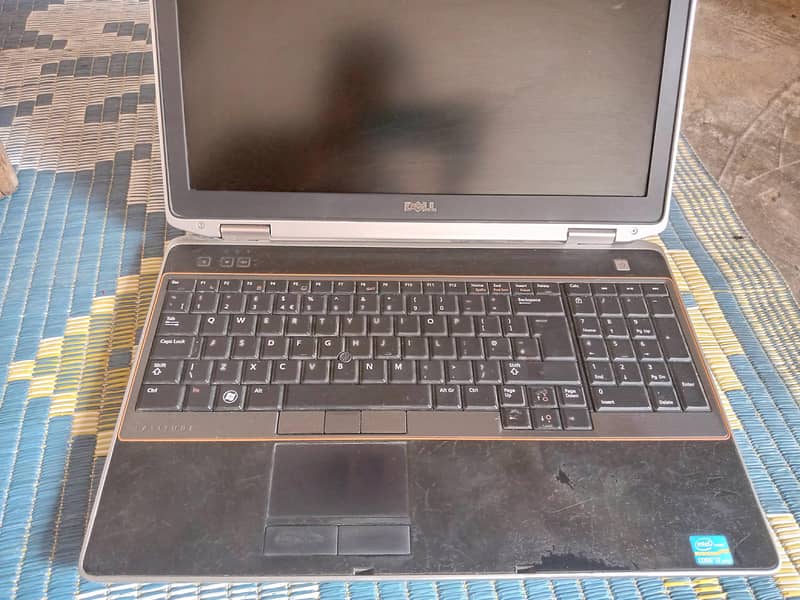 Core i7 2nd G,  8 RAM  128 SSD,  10/10, No Fault, 5 hours backup 1
