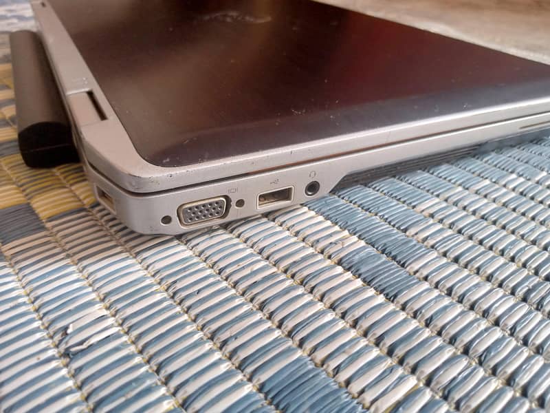 Core i7 2nd G,  8 RAM  128 SSD,  10/10, No Fault, 5 hours backup 5