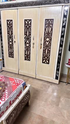 3 door wardrobe